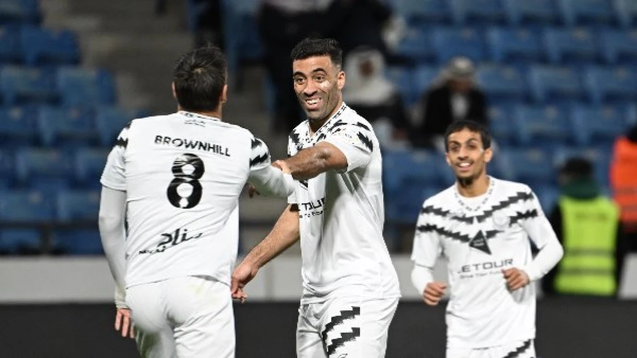 ثلاثية نظيفة.. الشباب يحسم مواجهة ضمك ويرفع رصيده في دوري روشن للمحترفين